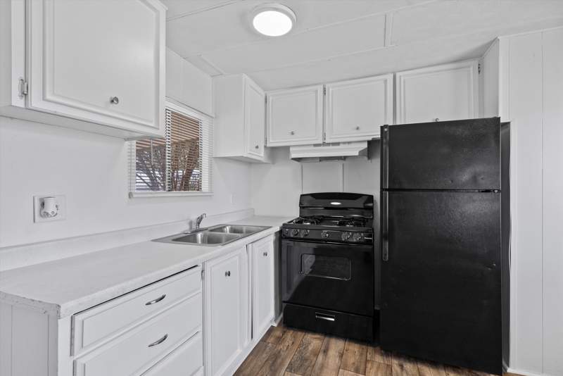 Listing-159-Photo-2f41d910-7707-4144-8cf2-5e3cb48a10e8.jpg