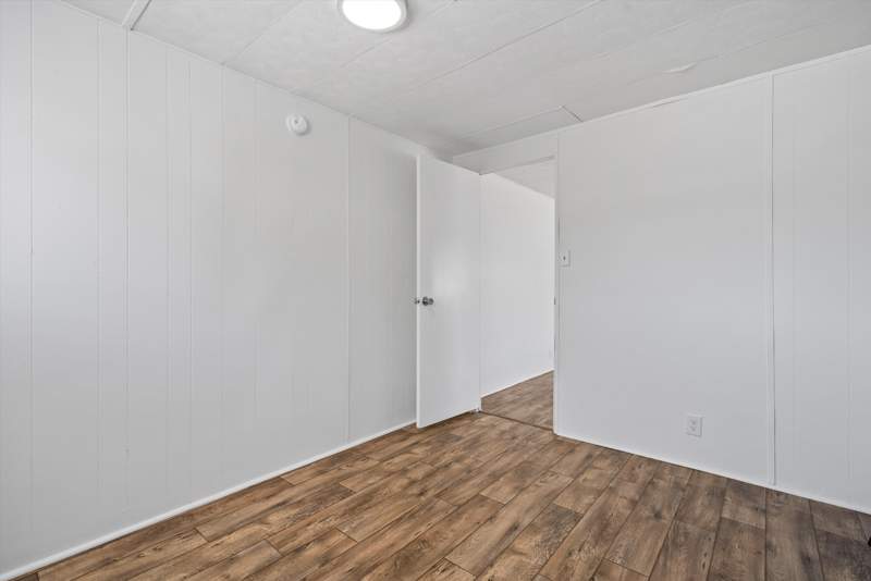 Listing-159-Photo-83c49ee2-6fb3-4606-b915-ba2a2f52b682.jpg