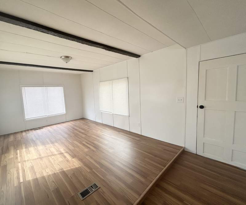 Listing-181-Photo-84a814e0-eb24-4d0b-a122-477432b3fa5c.jpg