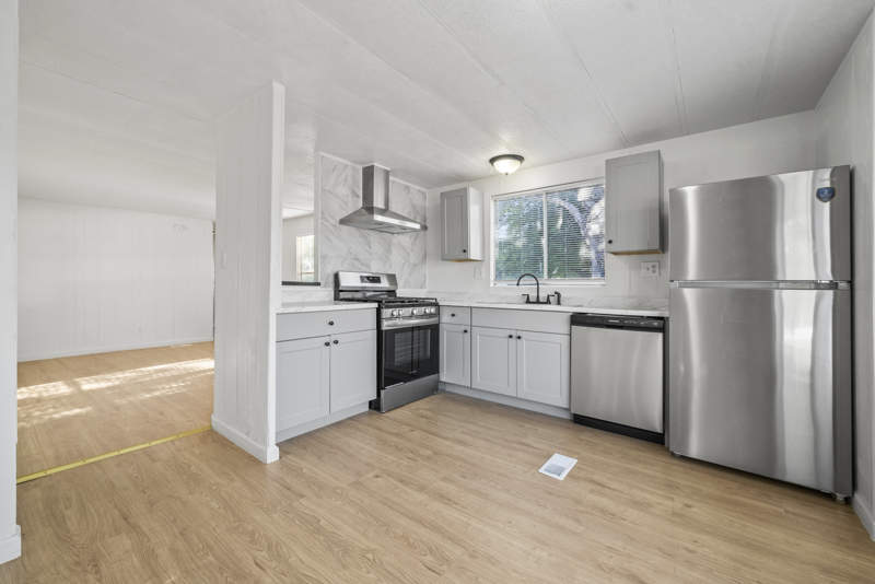 Listing-191-Photo-d1ffffff-4866-40a1-9e45-526dfde8e29e.jpg