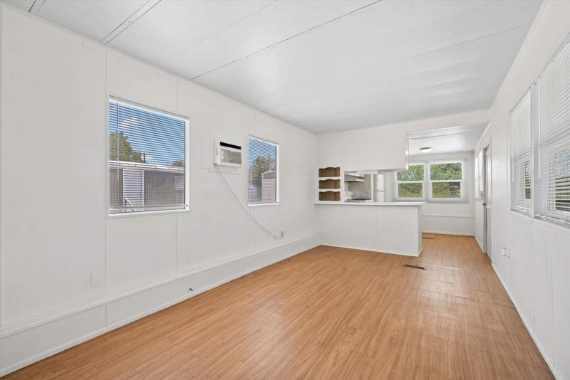 Listing-79-Photo-064abf98-85bb-4855-8679-27c360152860.jpg