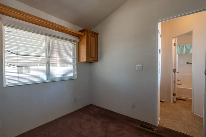 Listing-123-Photo-8c942676-fa90-4b46-a2e8-7dc9cc70cbed.jpg